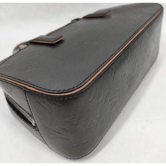 Limited Edition Louis Vuitton Monogram Mat Shelton Handbag in Noir - Picture 6 of 9